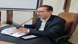 توزیع بیش از ۱۳۱ هزار مکمل ویتامین D و قرص آهن رایگان بین دانش آموزان تویسرکانی