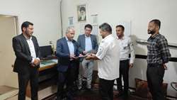 تجلیل از پرسنل فوریتهای پزشکی توسط مدیر شبکه بهداشت و درمان شهرستان رزن