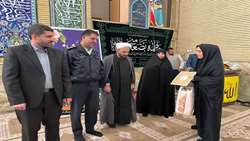 تجلیل از فعالان عرصه جوانی جمعیت و فرزندآوری در آیین نماز جمعه شهرستان درگزین