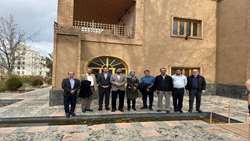 بازدید سرپرست دانشکده داروسازی از مجموعه فرهنگی تاریخی بدیع الحکما استان همدان 