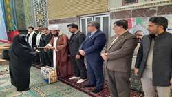 تجلیل از بهورز نمونه فامنین در آیین عبادی سیاسی نماز جمعه