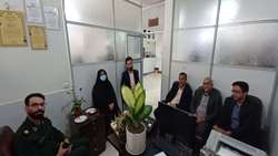 دیدار صمیمانه مسئولین بهداشت و درمان تویسرکان با  مسئول درمانگاه شهدای سپاه 