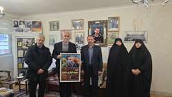 دیدار رئیس و مدیر امور ایثارگران دانشگاه علوم پزشکی همدان با خانواده شهید سعید قهاری