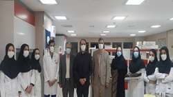 گرامیداشت روز علوم آزمایشگاهی در مرکز قلب و عروق فرشچیان