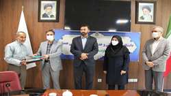 بصیرت افزایی و جهاد تبیین لازمه مقابله با توطئه‌های روز دشمن است