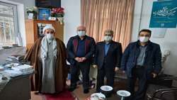 دیدار مدیر شبکه بهداشت و درمان نهاوند با امام جمعه شهرستان