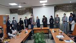 از ماماهای بیمارستان مهر ملایر تجلیل شد