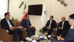 دیدار مدیر شعب بانک رفاه استان همدان با معاون توسعه مدیریت و منابع دانشگاه