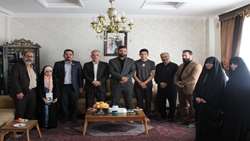 دیدار مسئولان دانشگاه با خانواده شهید مدافع حرم محسن فانوسی