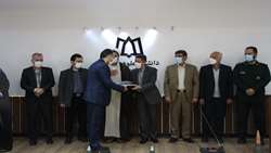 مراسم تجلیل از ایثارگران نمونه دانشگاه علوم پزشکی همدان برگزار شد