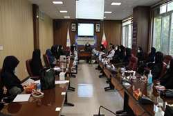 برگزاری کارگاه بازآموزی مربیان بهورزی در معاونت بهداشتی