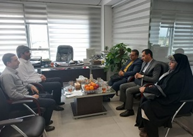 دیدار مدیر سازمان های مردم نهاد و خیرین سلامت دانشگاه با مدیرعامل شرکت نمایشگاه های بین المللی همدان 