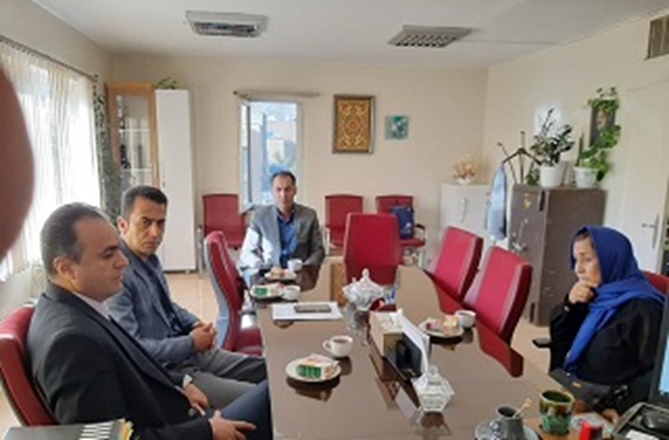 تقدیر از خیّر نیک‌اندیش برای اهدای یک و نیم میلیارد ریال به مرکز جامع سرطان 