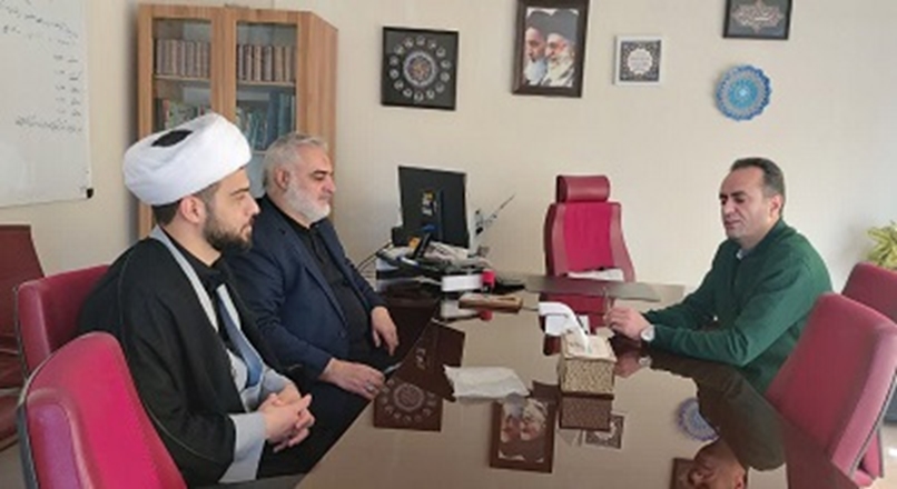 مادر مهربان، پلاک طلا را برای درمان بیماران سرطانی اهدا کرد