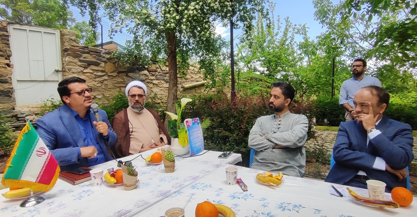 دورهمی صمیمانه اساتید دانشگاه به همراه اعضای خانواده
