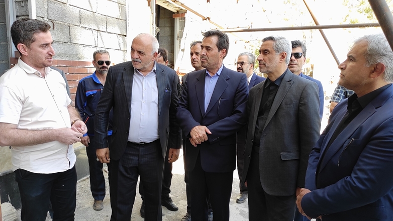 بازدید استاندار و نماینده مردم شهرستان رزن در مجلس شورای اسلامی از بیمارستان ولیعصر(عج) 