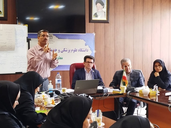 برگزاری کارگاه دو روزه «تربیت مربی خانوادۀ توانا» در معاونت بهداشتی استان