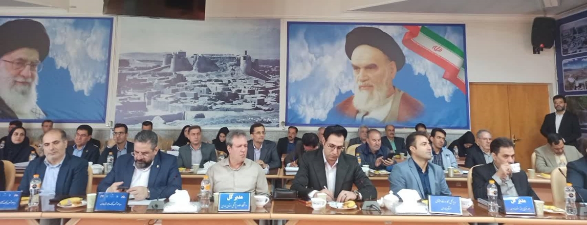 بررسی مشکلات واحدهای تولیدی نهاوند در ستاد تسهیل و رفع موانع تولید استان
