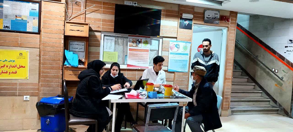 مشارکت 150نفر از دانشجویان پرستاری و مامایی در اجرای طرح پویش ملی سلامت 