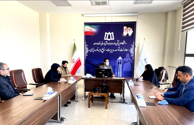 نشست مشترک مسئولین دانشکده پرستاری و مامایی بامعاون توسعه دانشگاه