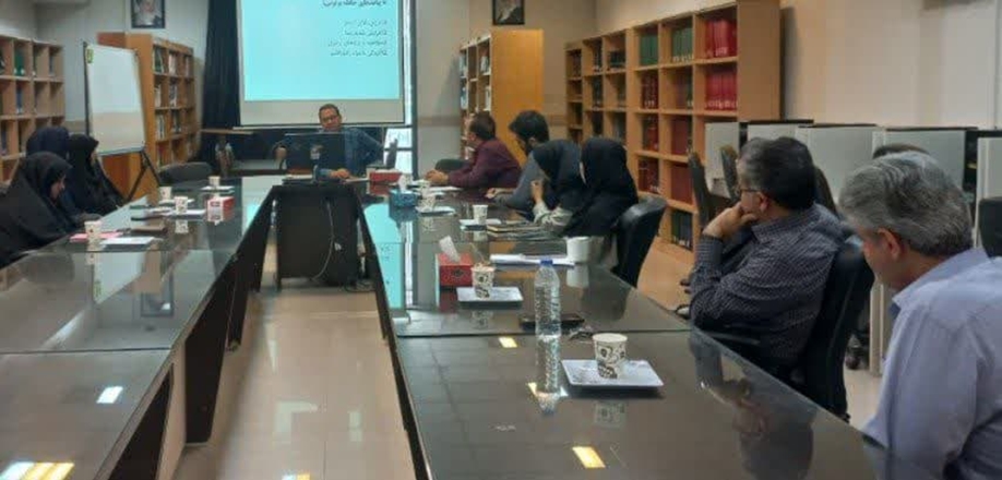 ارائه کنفرانس علمی با عنوان « پرتوهای یونیزان، اثرات بیولوژیکی و مدیریت حوادث پرتویی» در دانشکده پیراپزشکی