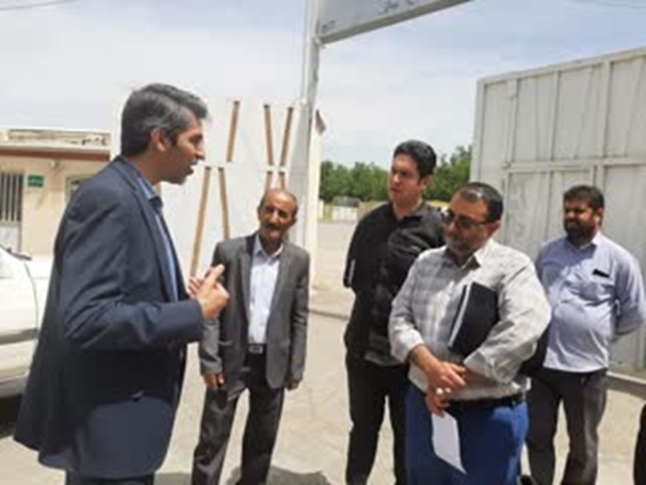 بازدیدمشترک رئیس و کارشناسان نظارت برموادغذایی مرکز بهداشت ونمایندگان ادارات از کارخانه آرد 