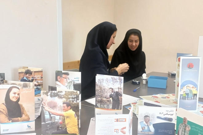 برپایی غرفه آموزش و پیشگیری از دیابت و غربالگری سنجش قند و چربی کارکنان