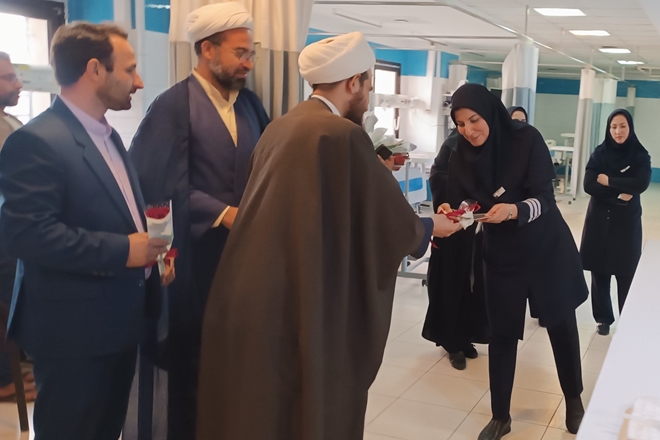 تقدیر از پرستاران حامی طرح اکرام ایتام کمیته امداد امام خمینی (ره) و کاشت نهال در هفته گرامیداشت مقام پرستار