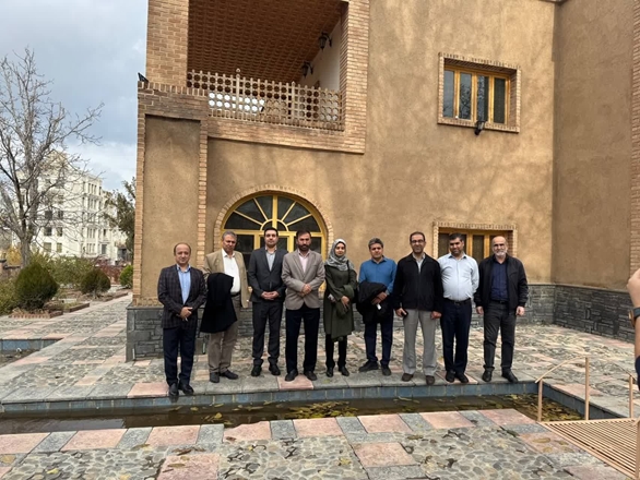 بازدید سرپرست دانشکده داروسازی از مجموعه فرهنگی تاریخی بدیع الحکما استان همدان 