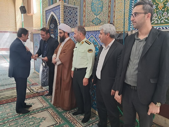 تقدیر امام جمعه فامنین از مدیر شبکه بهداشت و درمان و رئیس بیمارستان امام حسن (ع)