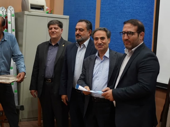 برگزاری آیین تکریم و معارفه مدیر شبکه بهداشت و درمان شهرستان فامنین 