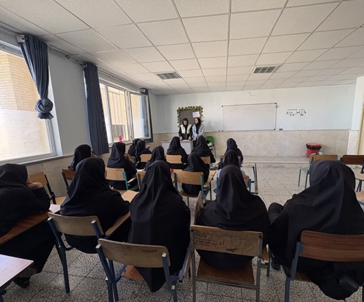 آموزش تاب‌آوری در شرایط بحرانی به مناسبت هفته سلامت روان در فامنین