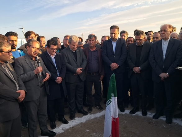 آئین‌ کلنگ ‌زنی مرکز خدمات جامع سلامت روستایی اصله فامنین