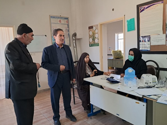 بازدید مدیر شبکه بهداشت و درمان شهرستان فامنین از مراکز خدمات جامع سلامت و خانه‌های بهداشت منطقه تاوه