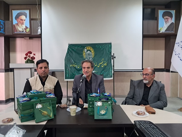 تجلیل از مادران زیر ۴۰ سال دارای سه فرزند و بیشتر در شهرستان فامنین