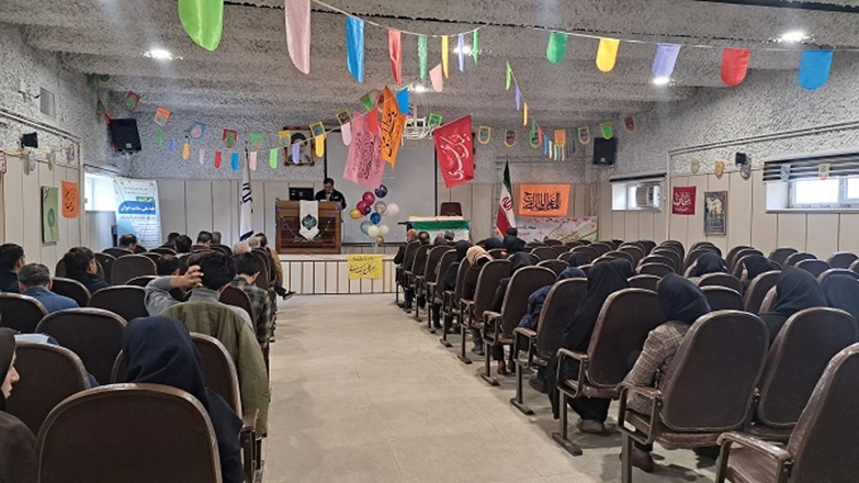 شور و نشاط معنوی در مرکز بهداشت همدان در آستانه نیمه شعبان