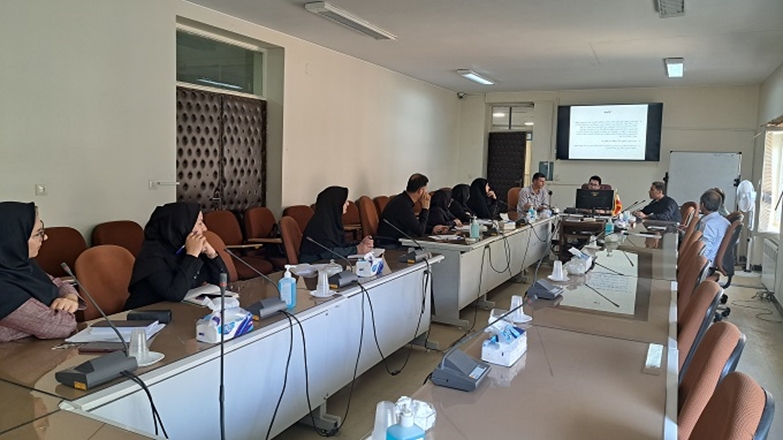 تشکیل کمیته پیشگیری و کنترل بیماریهای زئونوز در مرکز بهداشت همدان