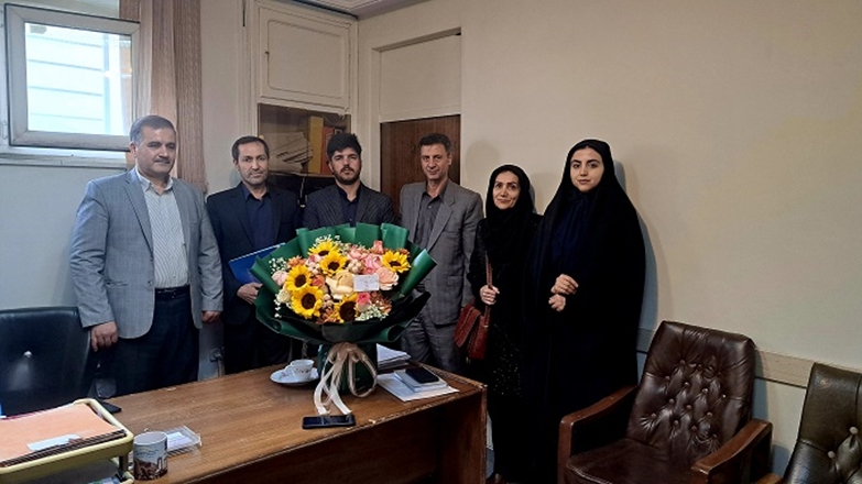 تجلیل از همدلی رئیس شورای اسلامی بخش مرکزی  در تحقق برنامه های سلامت محور