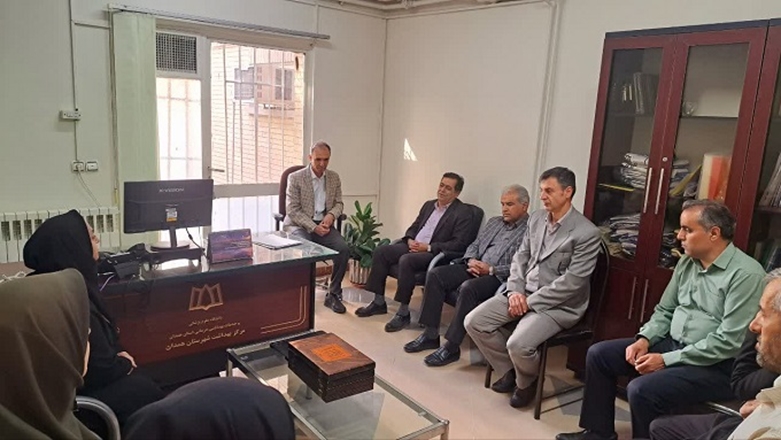 بزرگداشت روز جهانی بهداشت محیط در مرکز  بهداشت همدان