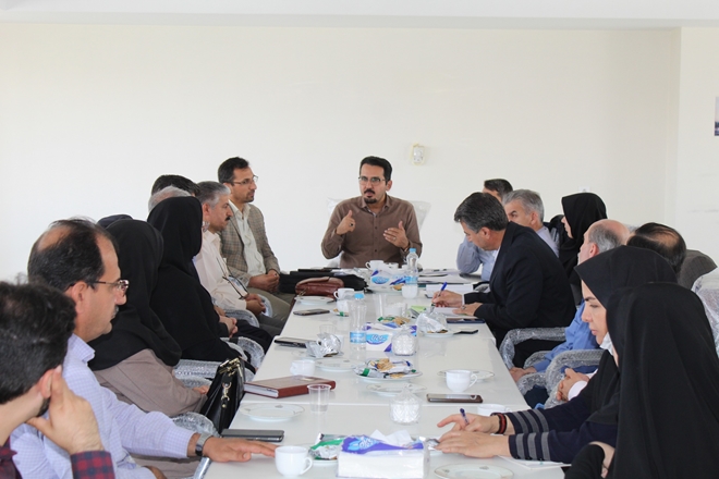 نشست معاون توسعه دانشگاه با مترون و مدیران بیمارستان‌های استان 