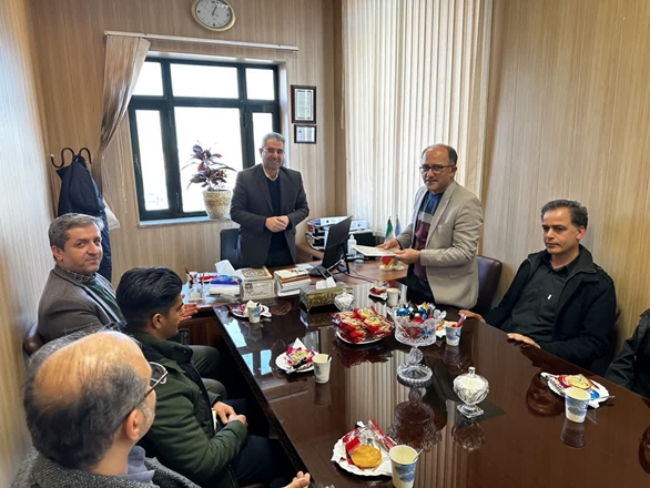 تقدیر از کارکنان واحد حسابداری دانشکده توانبخشی به مناسبت روز حسابدار
