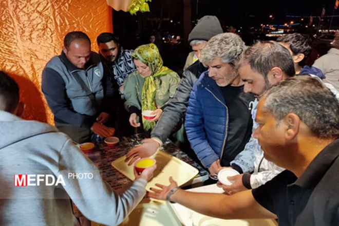 برپایی غرفه و ایستگاه صلواتی به مناسبت میلاد امام حسن مجتبی (ع)