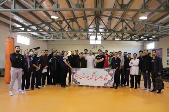 برگزاری مسابقات ورزشی آقایان در مرکز آموزشی درمانی سینافرشچیان