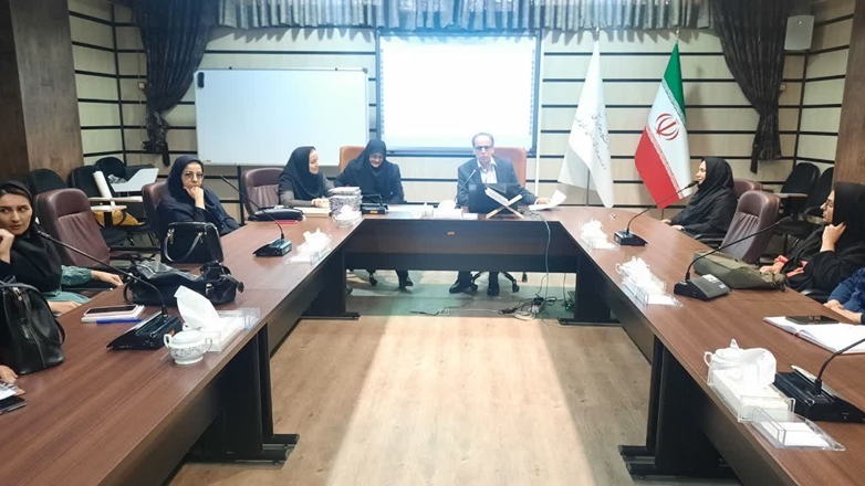 گردهمایی تقدیر از مراکز درمانی، فعالین نمونه برنامه کاهش سزارین نخست زا در استان