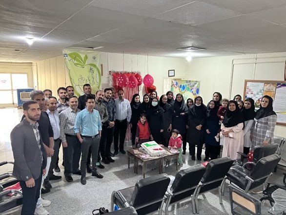 مراسم تجلیل از نوعروس و دامادهای شبکه بهداشت و درمان درگزین