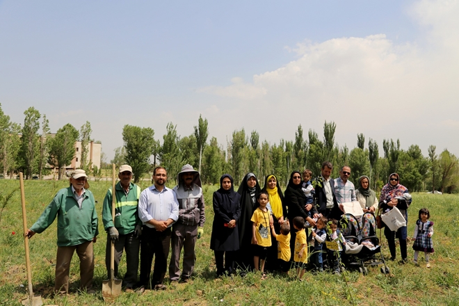 کاشت نهال توسط خانواده‌های باشکوه دانشگاه علوم پزشکی همدان 