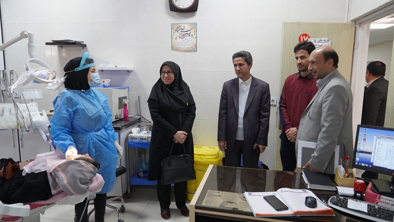 بازدید رییس و مدیران ستادی دانشگاه از ظرفیت‌های بهداشتی و درمانی شهرستان کبودراهنگ 