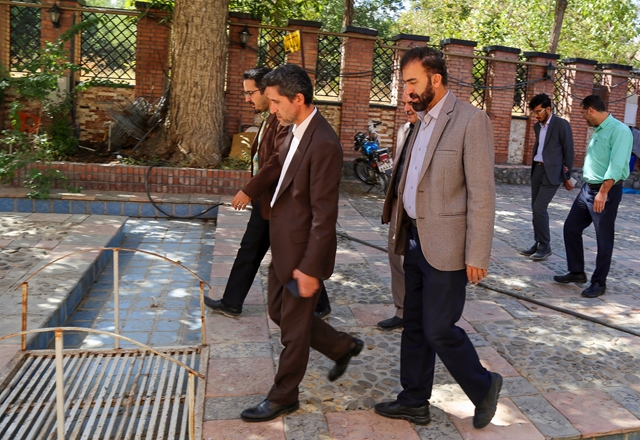 بازدید دکتر مجذوبی از موزه تاریخ پزشکی دانشگاه 