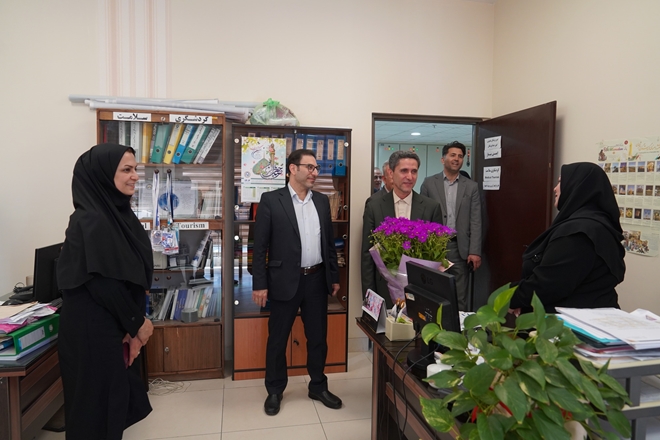 دیدار نوروزی رییس دانشگاه با کارکنان بخش‌های مختلف ستاد 