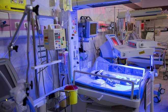 توسعه بخش NICU بیمارستان مهر ملایر، گامی بلند در ارتقای خدمات درمانی استان همدان